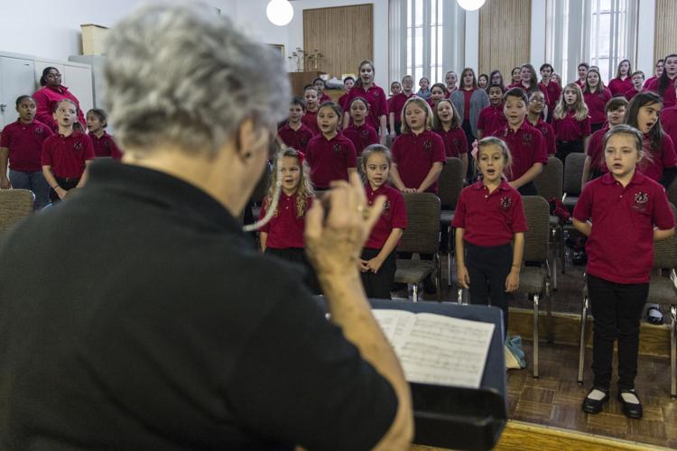Appalchian Children’s Chorus paying tribute to B.E. Taylor